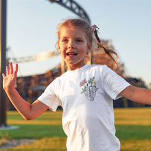 Charger l&#39;image dans la galerie, Soyez gentil avec tous les types de t-shirt pour enfants (unisexe)