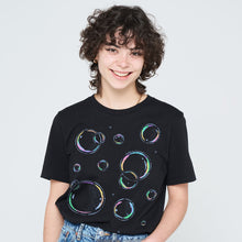 Laden Sie das Bild in den Galerie-Viewer, Bubbles T-Shirt (Unisex)