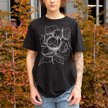 Charger l&#39;image dans la galerie, T-shirt pivoine Skullflower (unisexe)