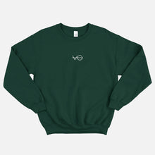 Laden Sie das Bild in den Galerie-Viewer, VO Besticktes ethisches veganes Sweatshirt (Unisex)